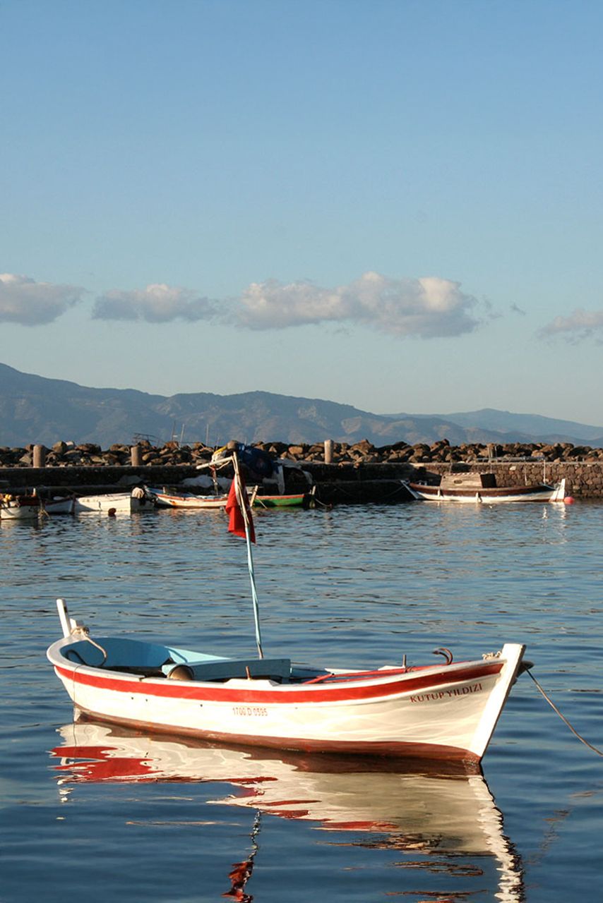 Assos Antik Liman: Tarihle İç İçe Bir Deniz Kaçamağı